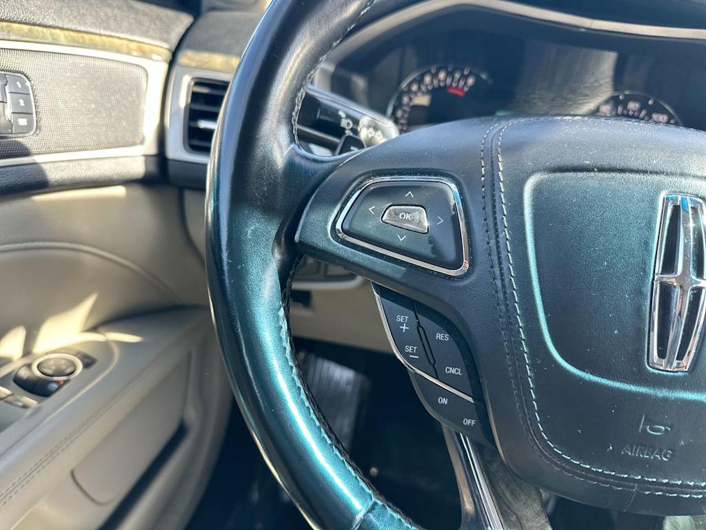 Thumbnail: 2017 Lincoln MKZ - 34