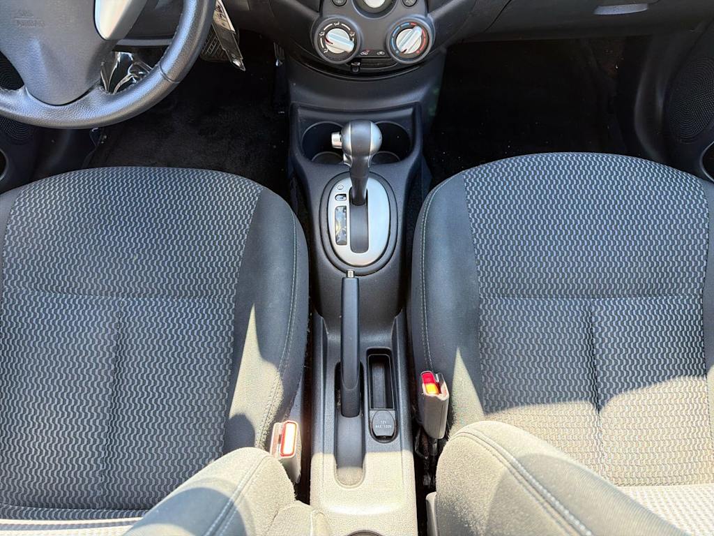 Thumbnail: 2014 Nissan Versa Note - 12