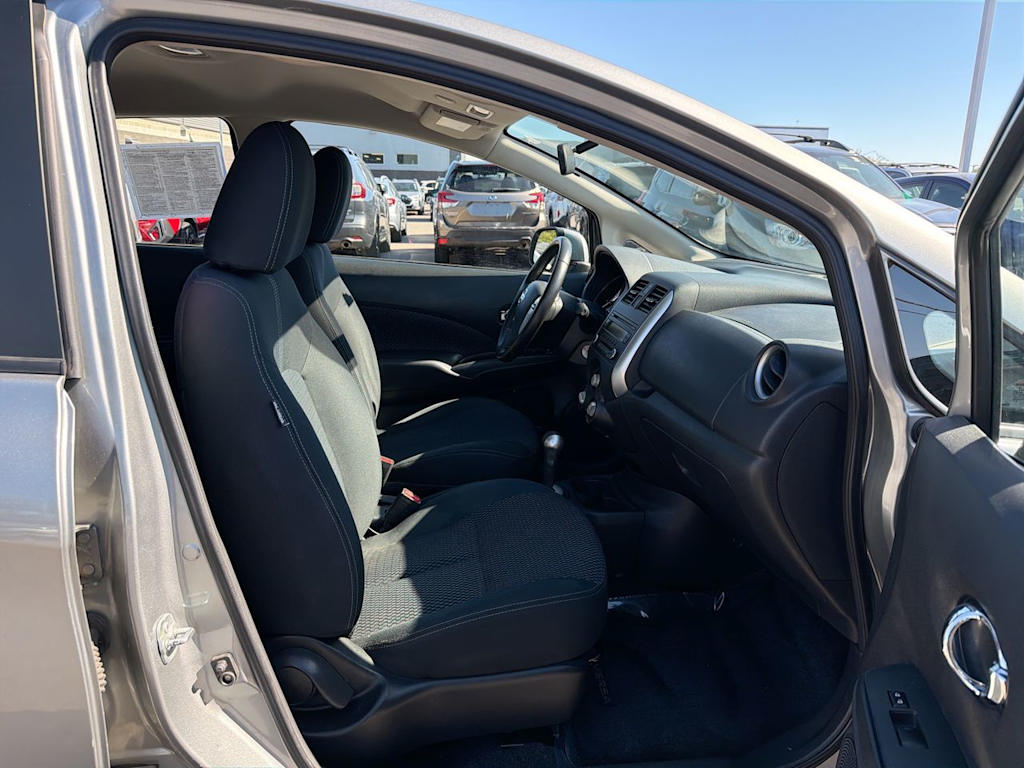 Thumbnail: 2014 Nissan Versa Note - 30