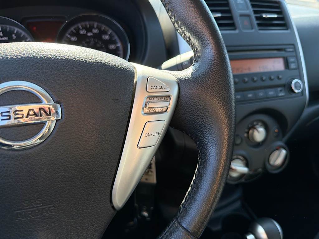 Thumbnail: 2014 Nissan Versa Note - 32