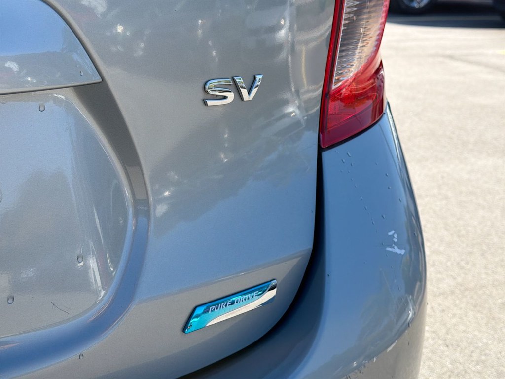 Thumbnail: 2014 Nissan Versa Note - 26