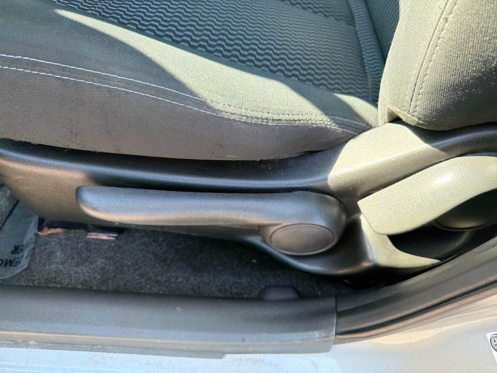 Thumbnail: 2014 Nissan Versa Note - 27