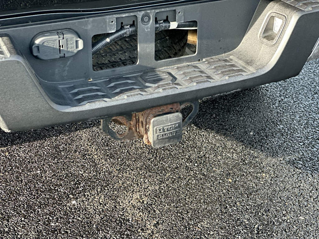 Thumbnail: 2016 Toyota Tacoma - 36