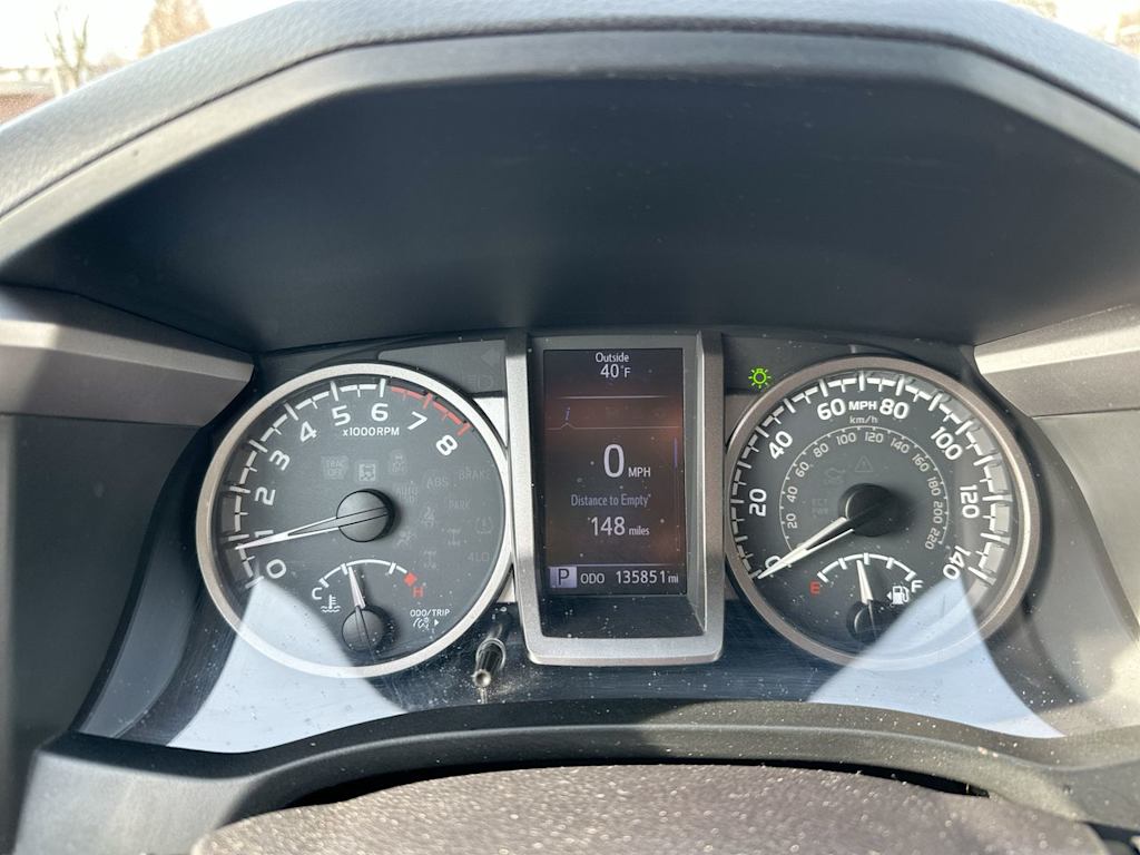 Thumbnail: 2016 Toyota Tacoma - 15