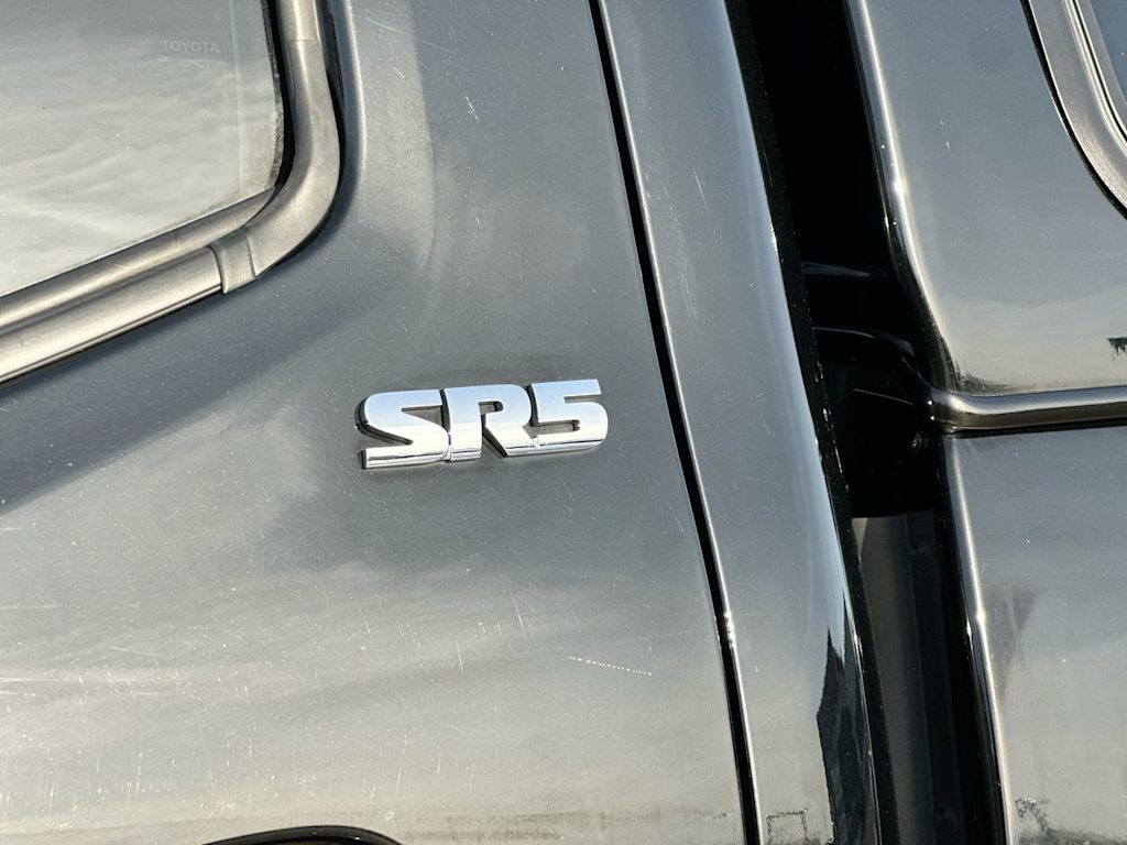 Thumbnail: 2016 Toyota Tacoma - 28