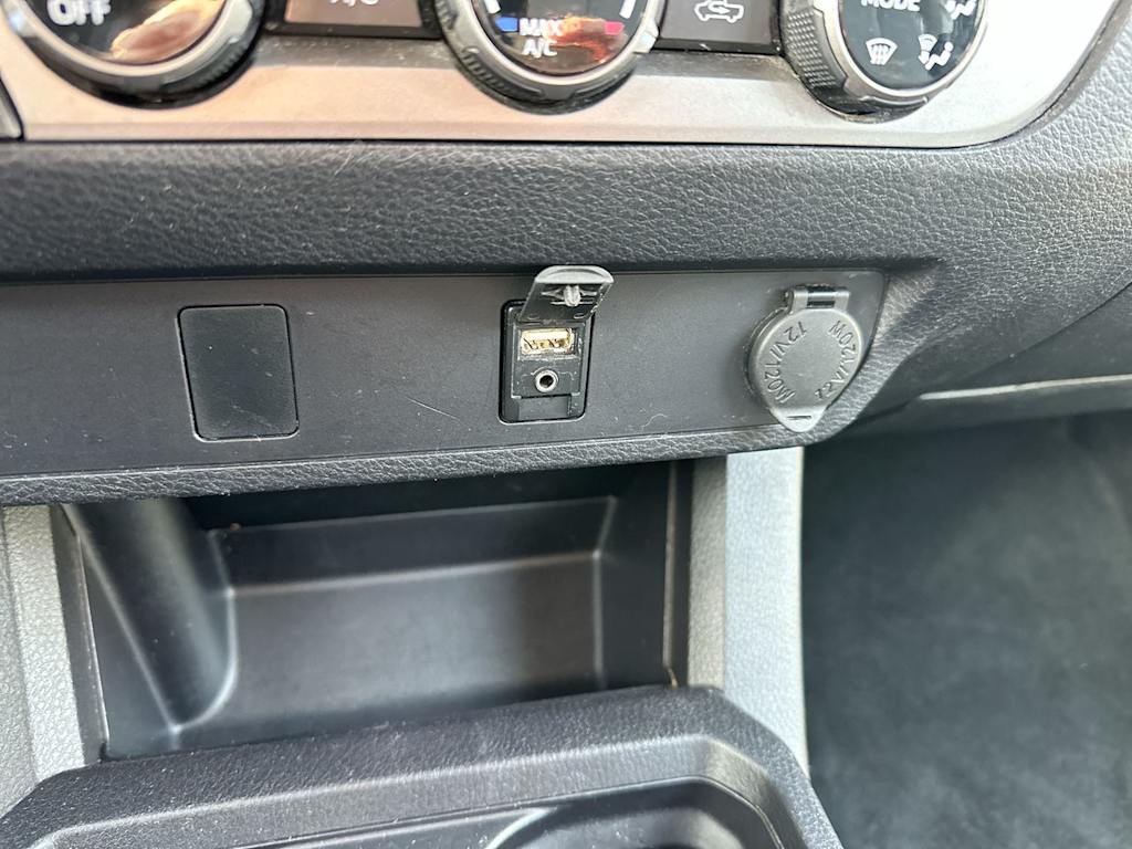 Thumbnail: 2016 Toyota Tacoma - 35