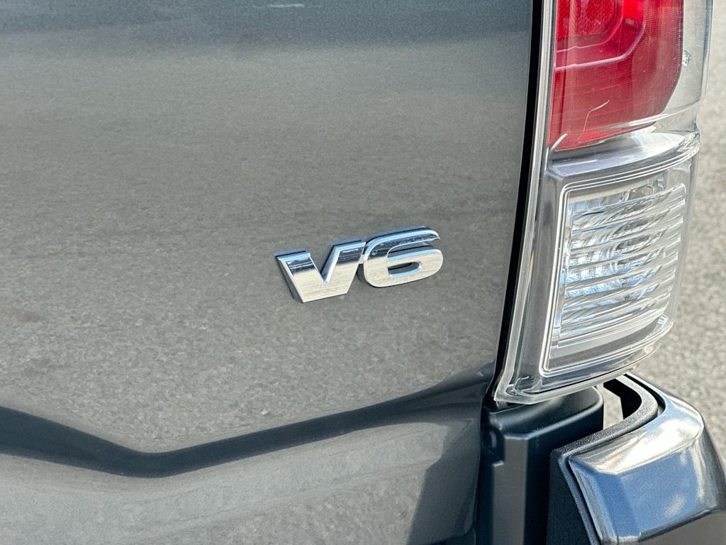 Thumbnail: 2022 Toyota Tacoma - 30