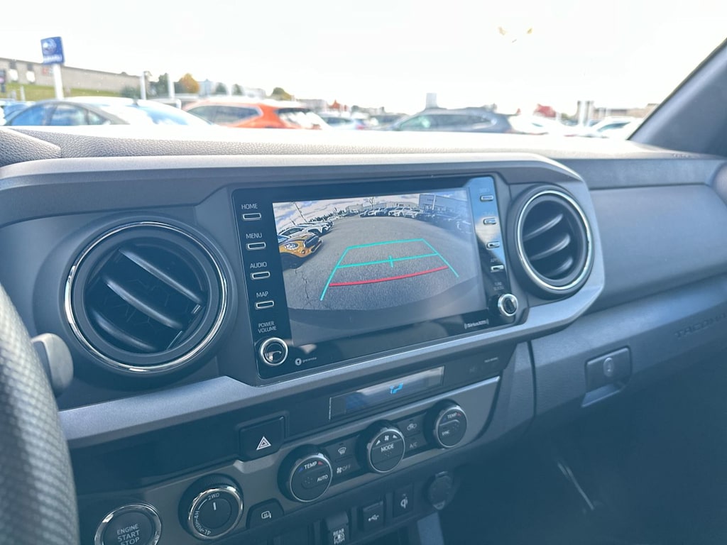 Thumbnail: 2022 Toyota Tacoma - 13