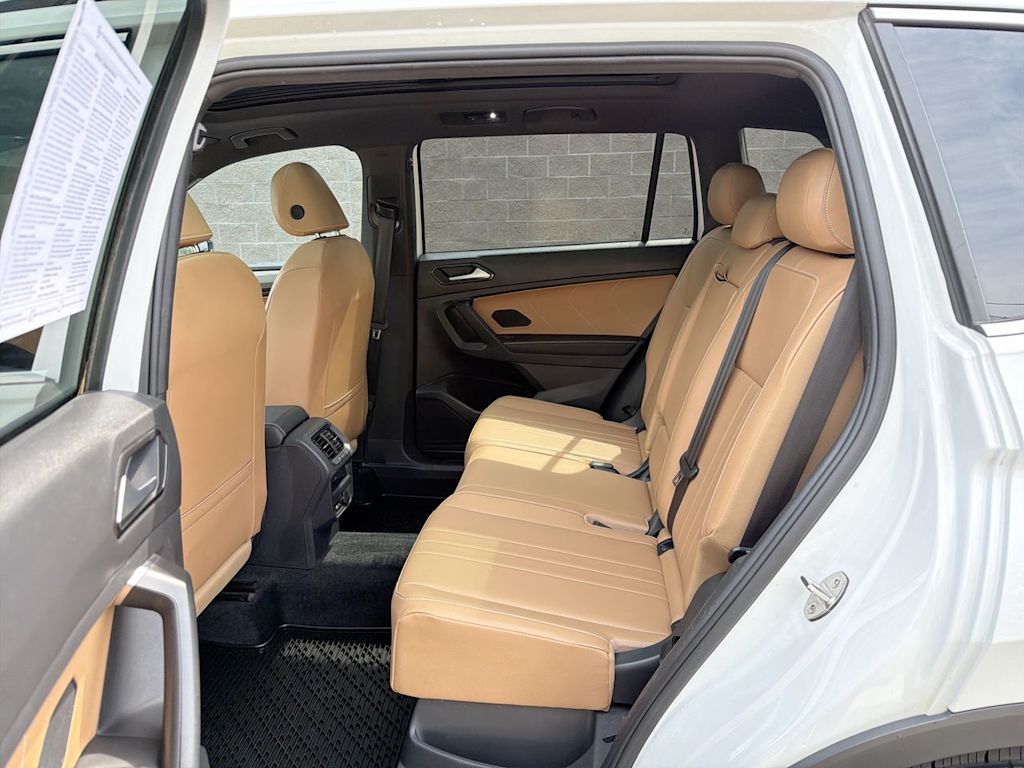 Thumbnail: 2022 Volkswagen Tiguan - 30