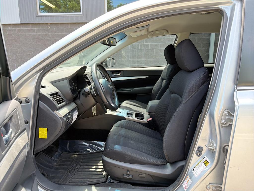 Thumbnail: 2012 Subaru Outback - 10