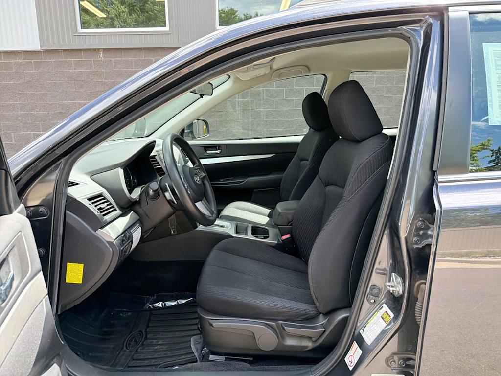 Thumbnail: 2011 Subaru Outback - 10