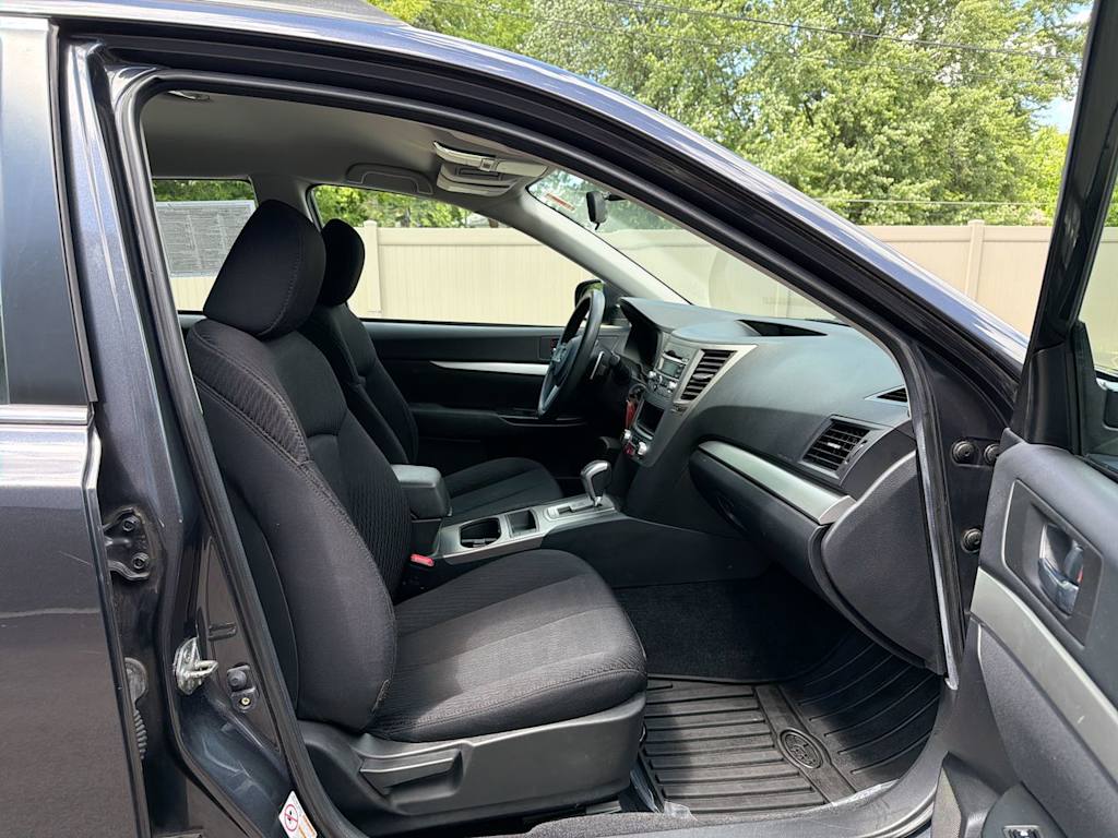 Thumbnail: 2011 Subaru Outback - 11