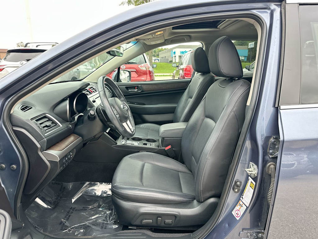 Thumbnail: 2017 Subaru Outback - 10