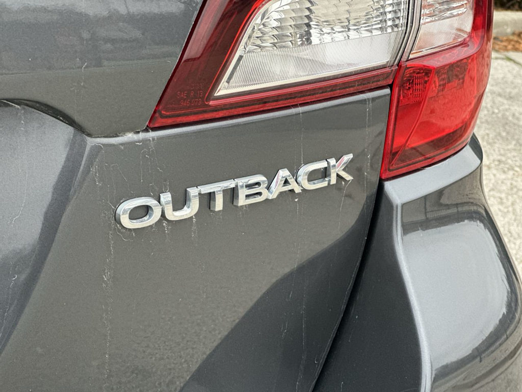 2018 Subaru Outback Limited 26