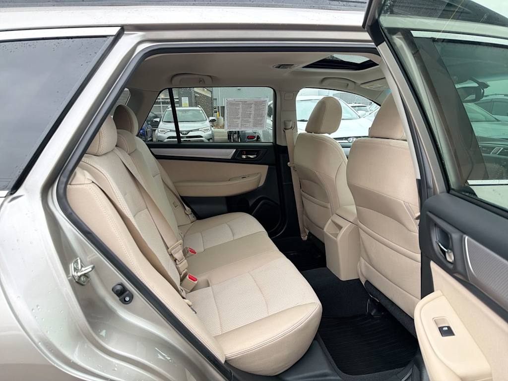 Thumbnail: 2015 Subaru Outback - 32