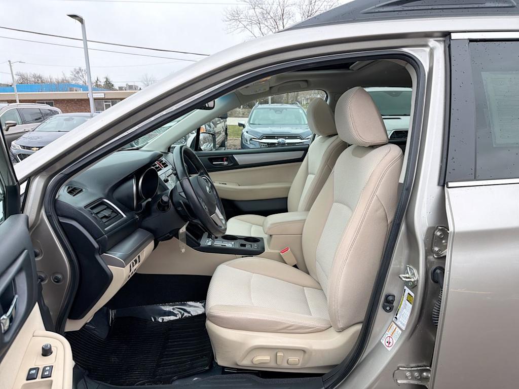 Thumbnail: 2015 Subaru Outback - 10