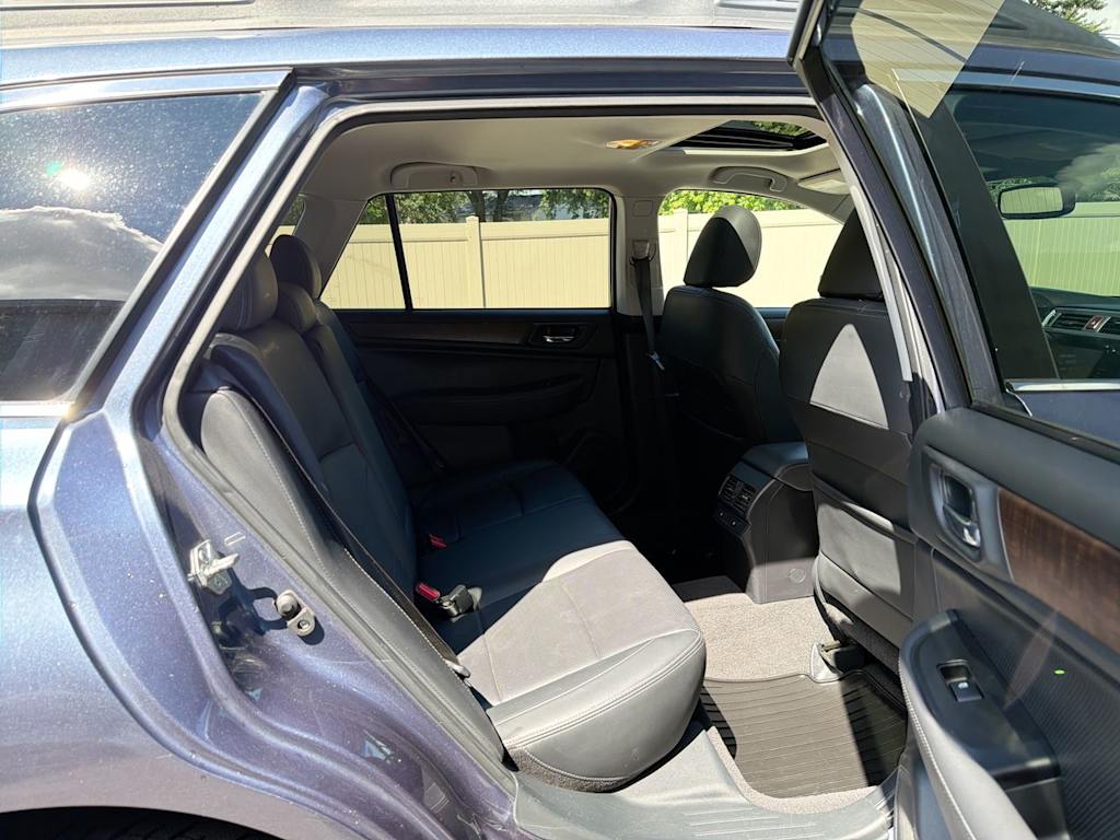 Thumbnail: 2015 Subaru Outback - 32