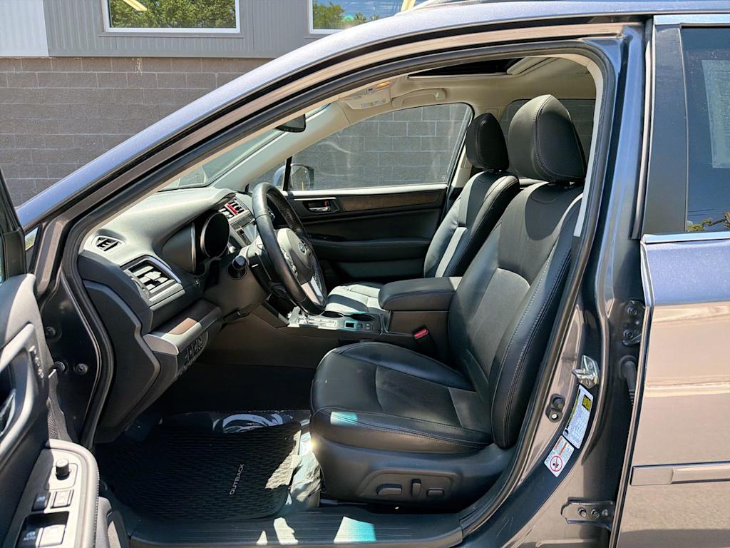 Thumbnail: 2016 Subaru Outback - 10