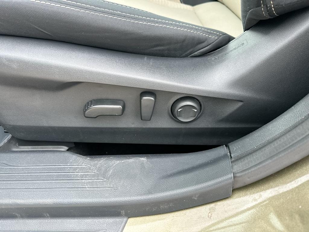 2020 Subaru Outback Premium 30