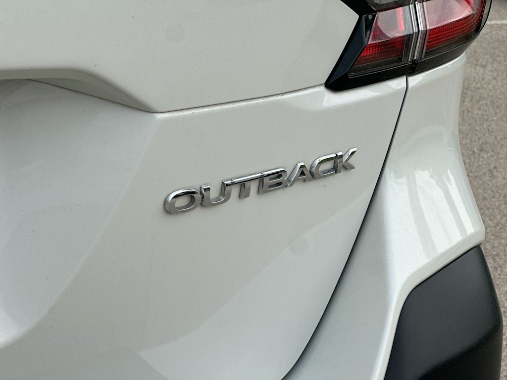 2021 Subaru Outback Limited 28