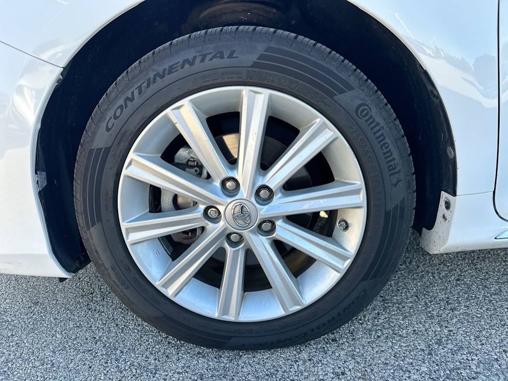 Thumbnail: 2013 Toyota Camry - 7