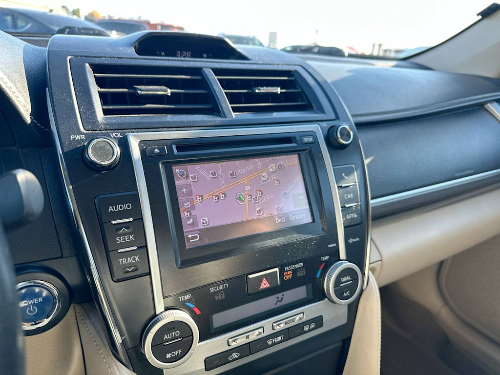 Thumbnail: 2013 Toyota Camry - 13