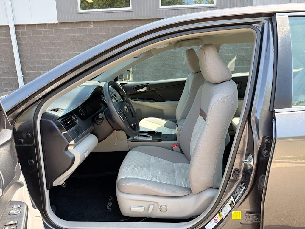 Thumbnail: 2014 Toyota Camry - 9