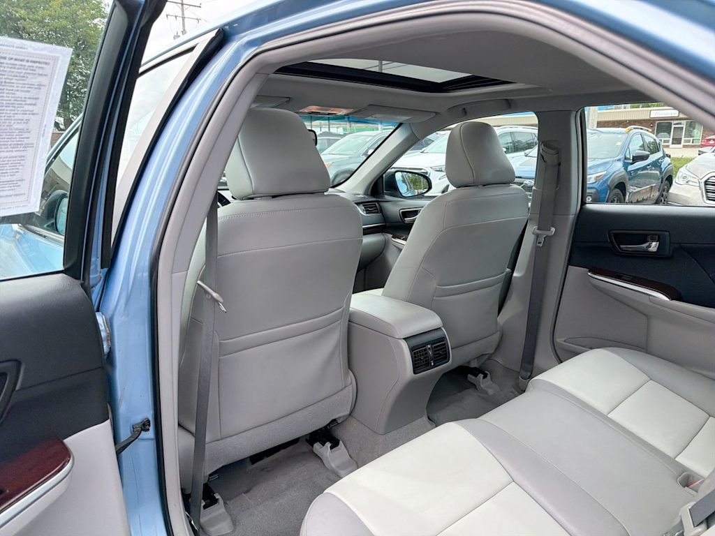 Thumbnail: 2013 Toyota Camry - 30