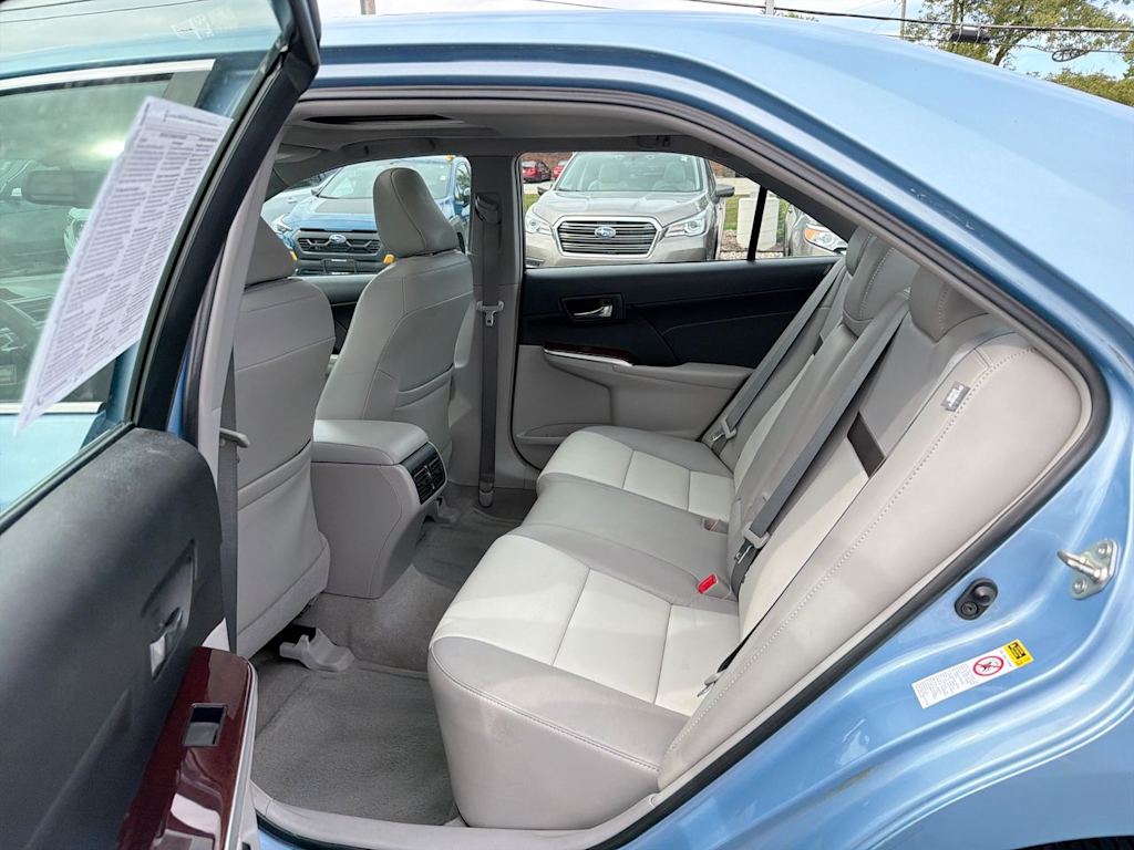 Thumbnail: 2013 Toyota Camry - 32