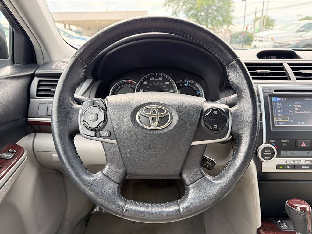 Thumbnail: 2013 Toyota Camry - 9