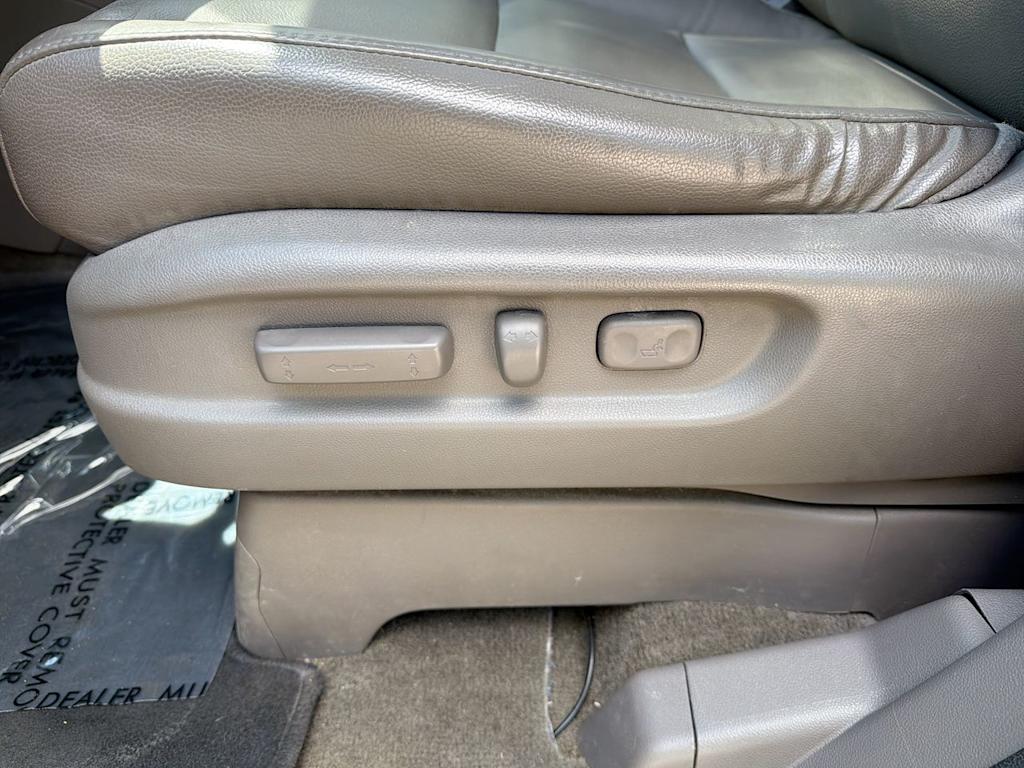 Thumbnail: 2014 Honda Odyssey - 30