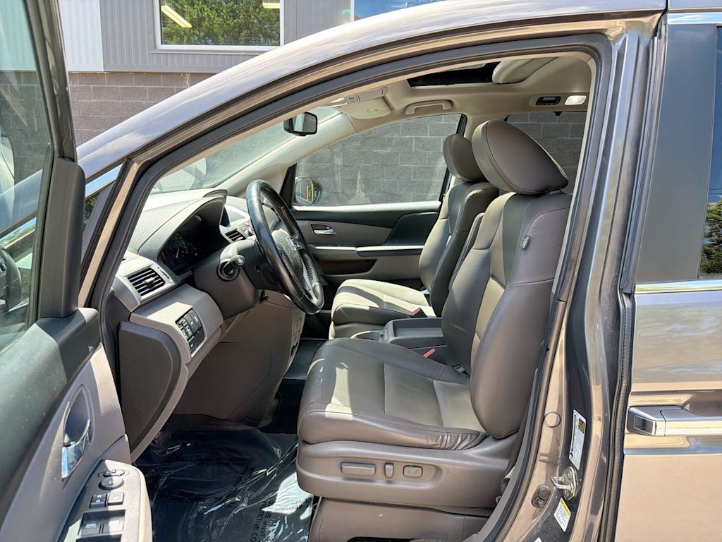 Thumbnail: 2014 Honda Odyssey - 10