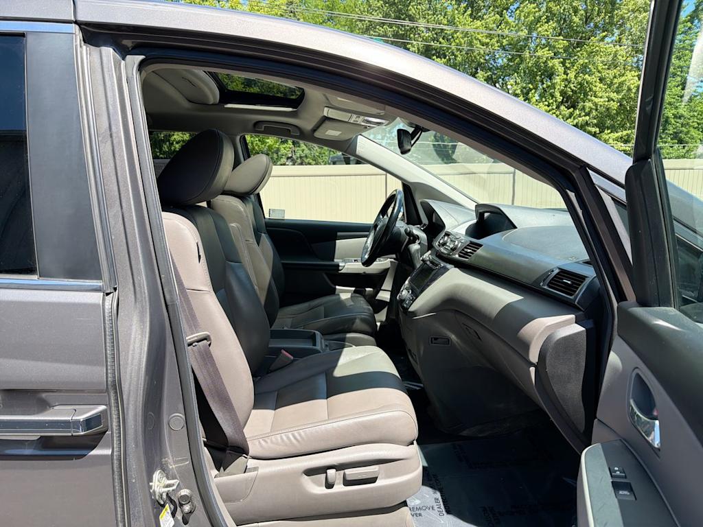 Thumbnail: 2014 Honda Odyssey - 35