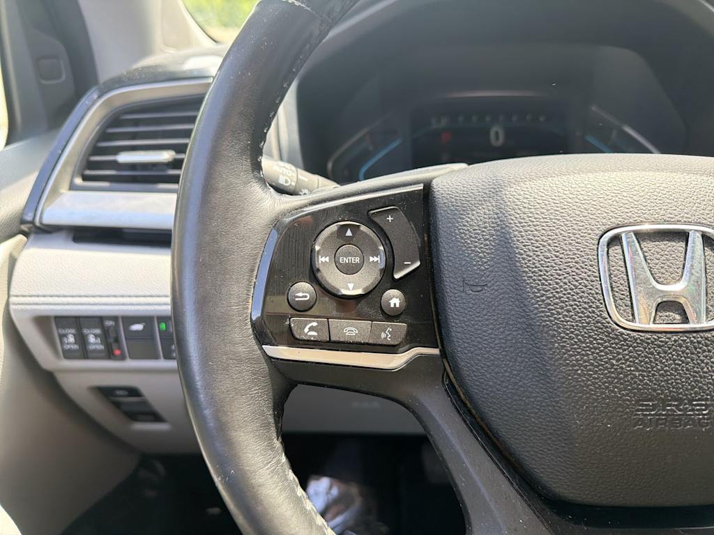 Thumbnail: 2018 Honda Odyssey - 33