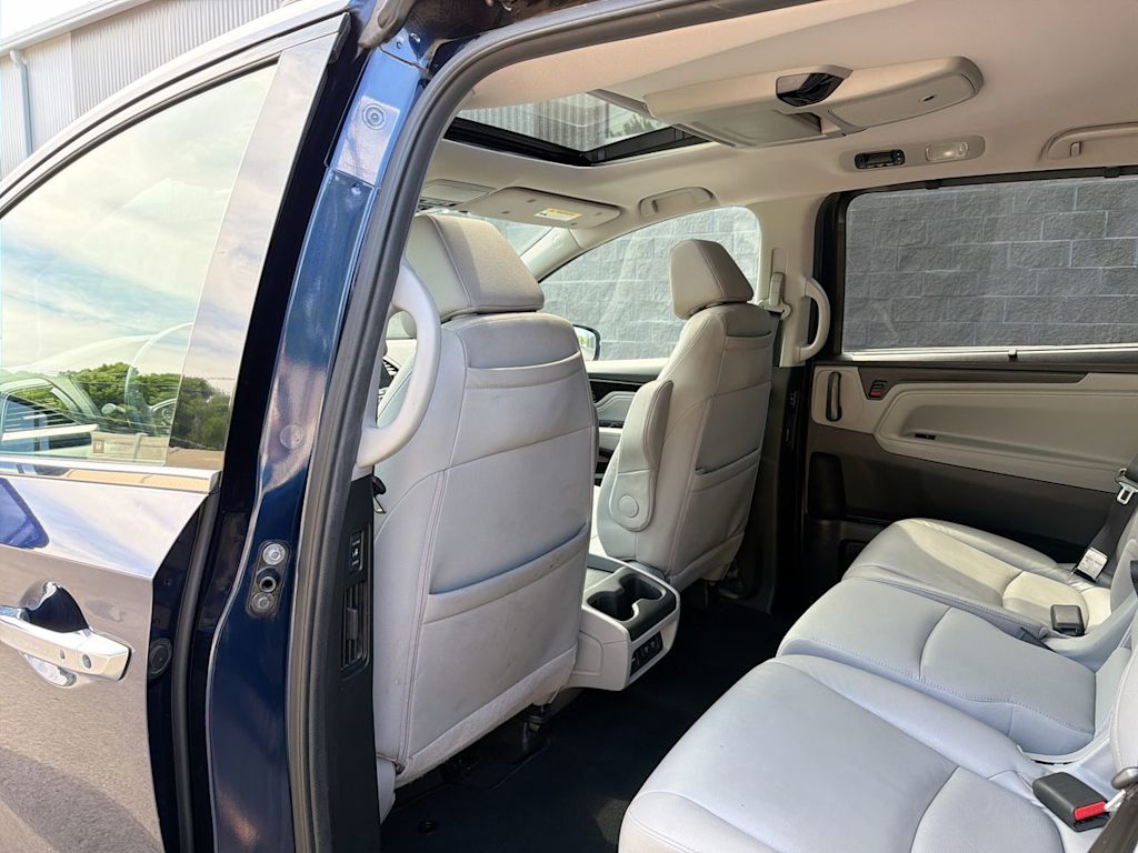 Thumbnail: 2018 Honda Odyssey - 12