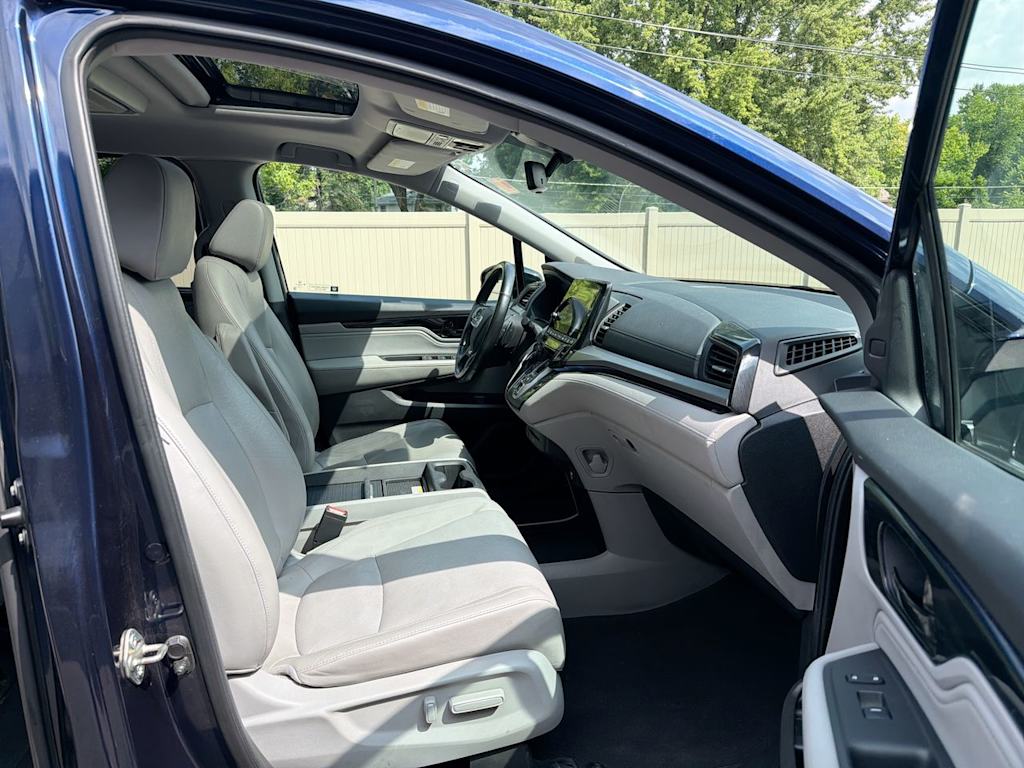 Thumbnail: 2018 Honda Odyssey - 11