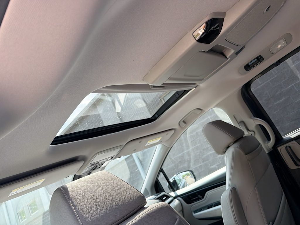 Thumbnail: 2018 Honda Odyssey - 30