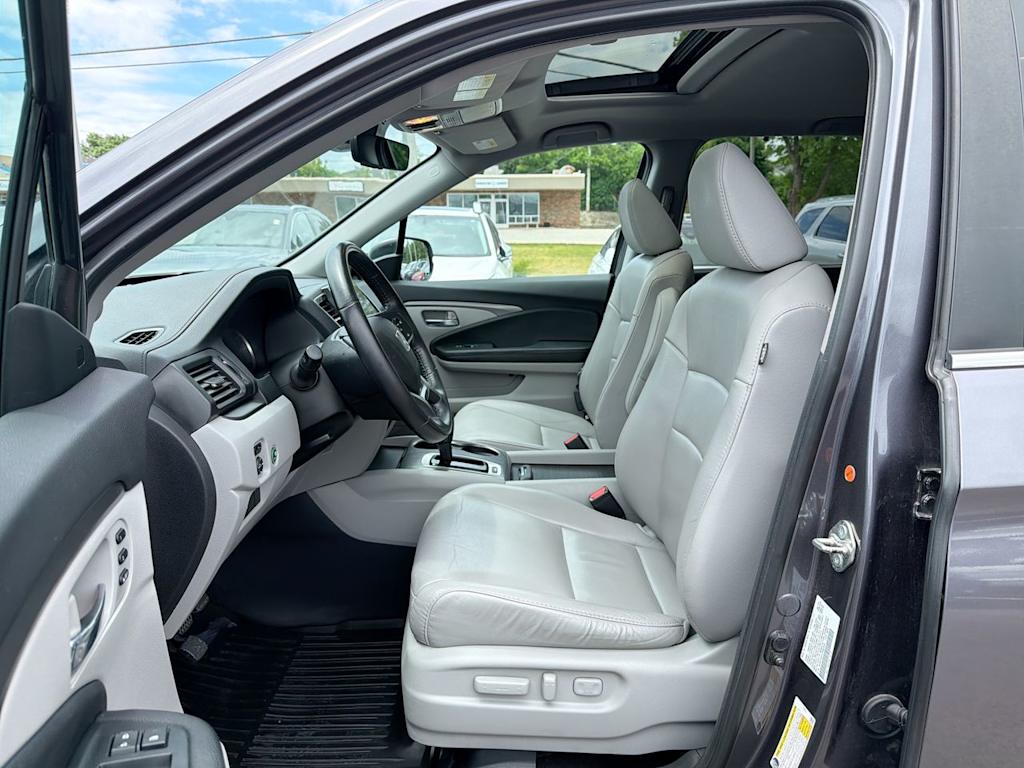 Thumbnail: 2020 Honda Pilot - 10