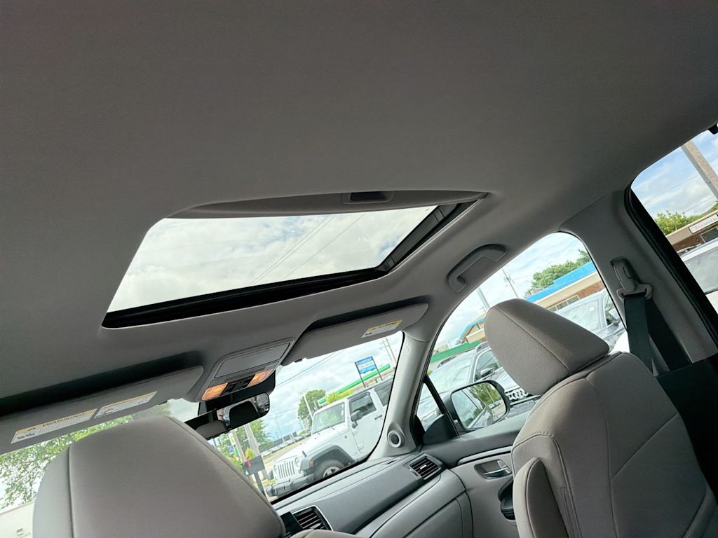 Thumbnail: 2020 Honda Pilot - 29