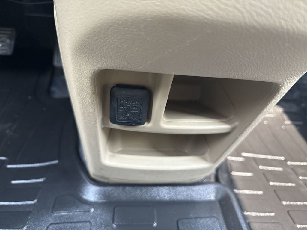 Thumbnail: 2010 Honda CR-V - 37