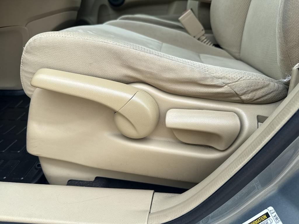 Thumbnail: 2010 Honda CR-V - 32