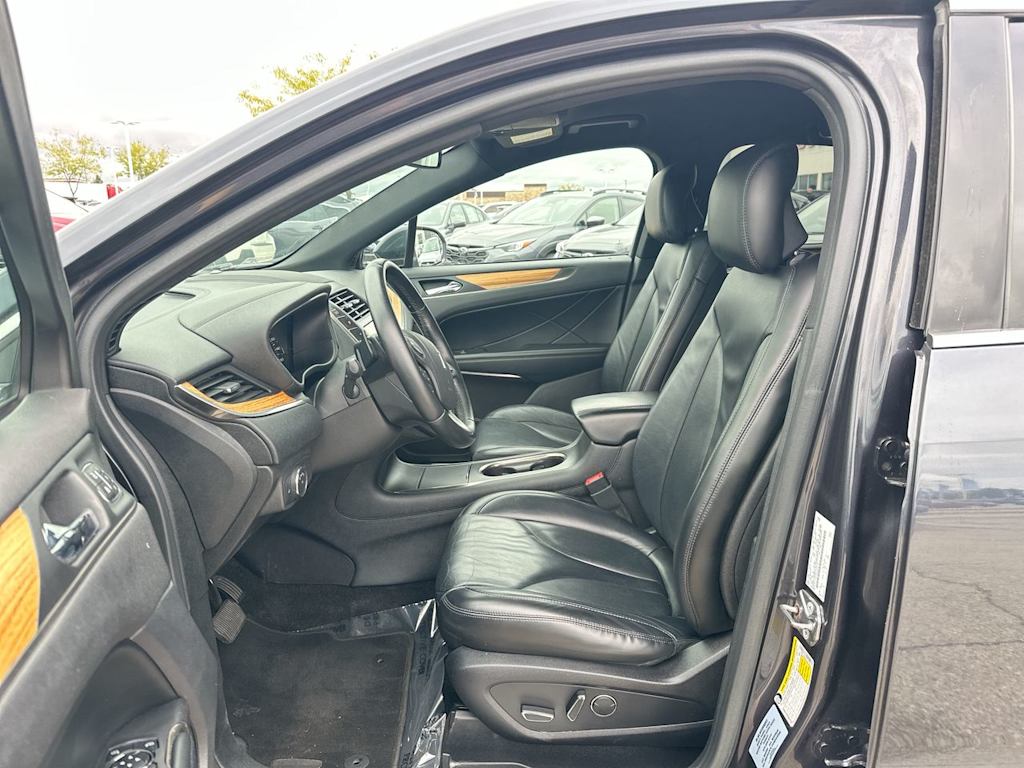 Thumbnail: 2015 Lincoln MKC - 10