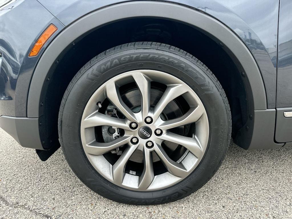 Thumbnail: 2015 Lincoln MKC - 8