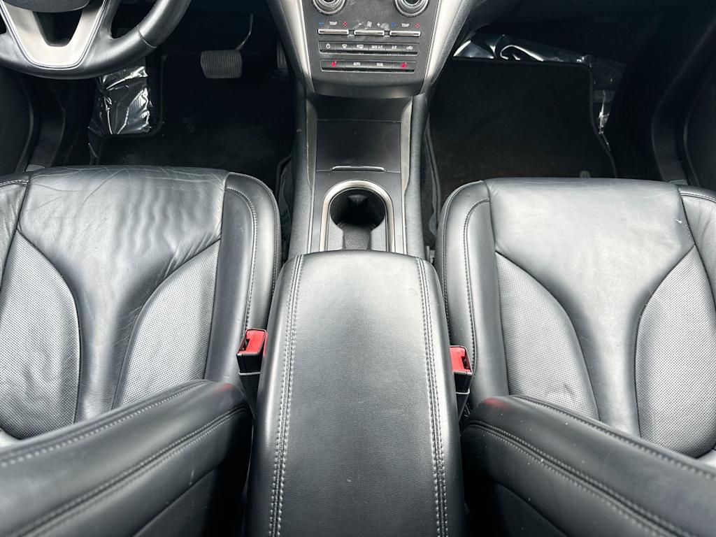 Thumbnail: 2015 Lincoln MKC - 35