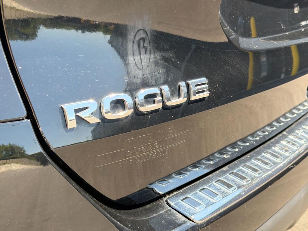 Thumbnail: 2015 Nissan Rogue - 7