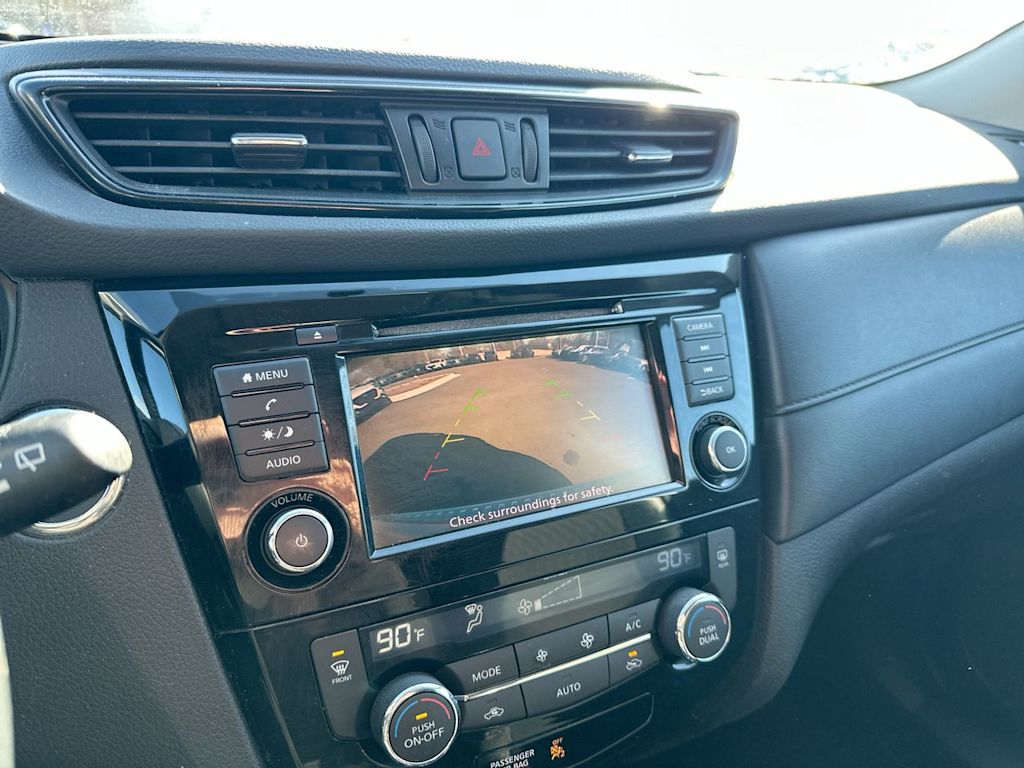 Thumbnail: 2018 Nissan Rogue - 13