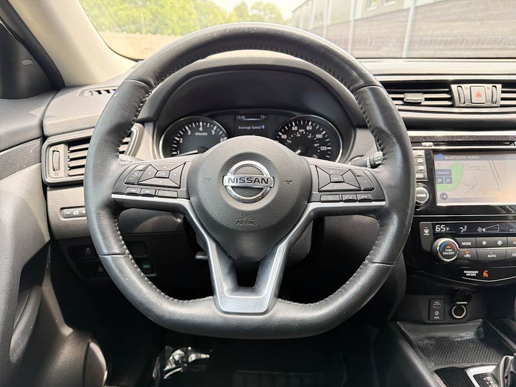 Thumbnail: 2017 Nissan Rogue - 9