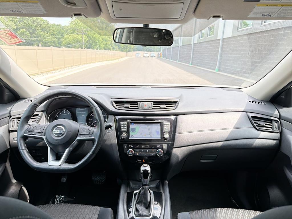 Thumbnail: 2017 Nissan Rogue - 2