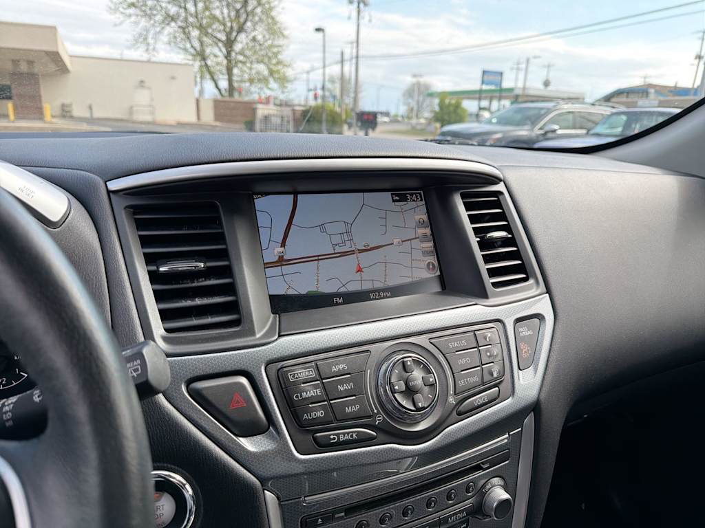 Thumbnail: 2019 Nissan Pathfinder - 13
