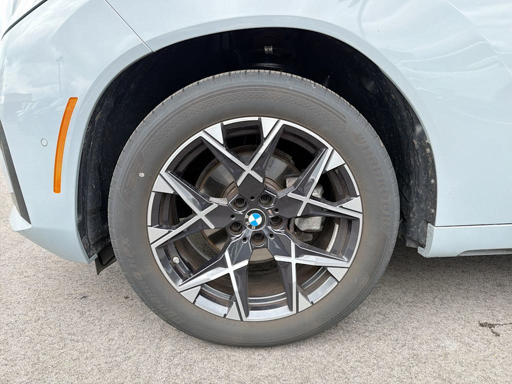 Thumbnail: 2025 BMW X3 - 8